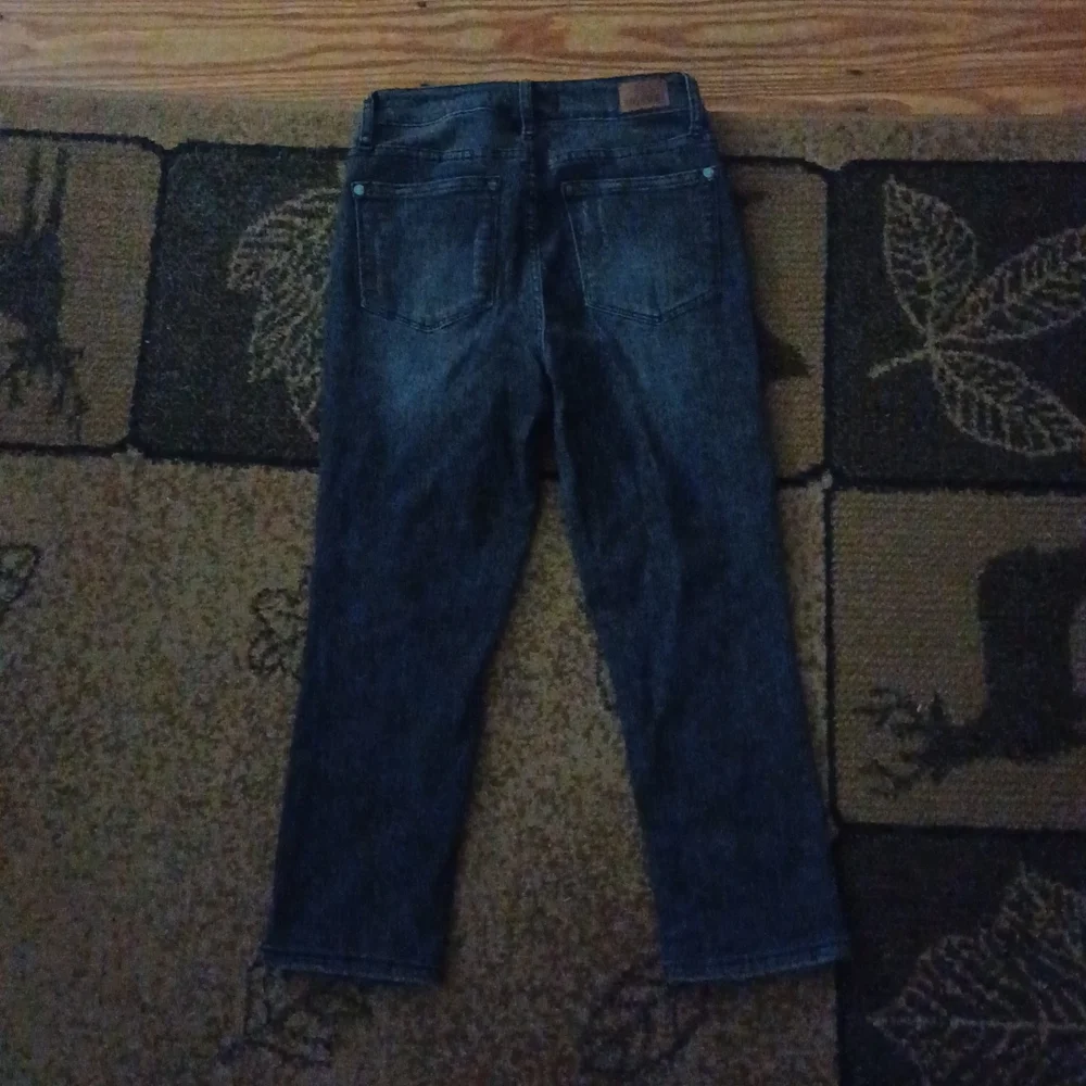 Jeans - Picture 3 of 4